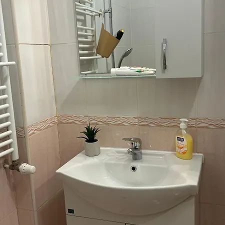 Quiet 2 Bedrooms Downtown * Σόφια
