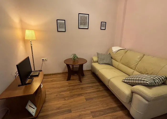 Apartment Quiet 2 Bedrooms Downtown *