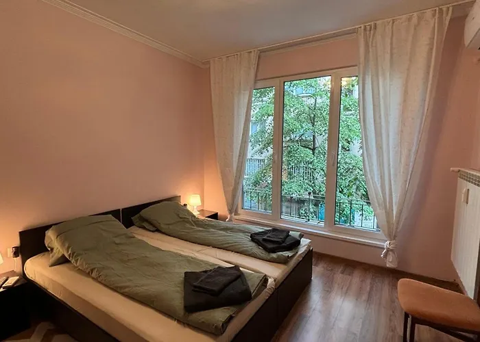 Quiet 2 Bedrooms Downtown * Sofía