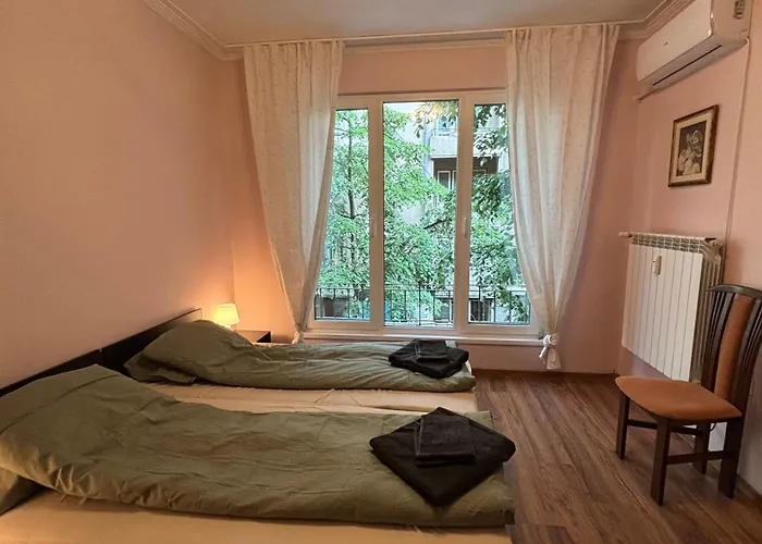 Apartment Quiet 2 Bedrooms Downtown *