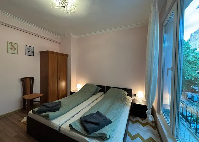 Apartamento Quiet 2 Bedrooms Downtown Sofía