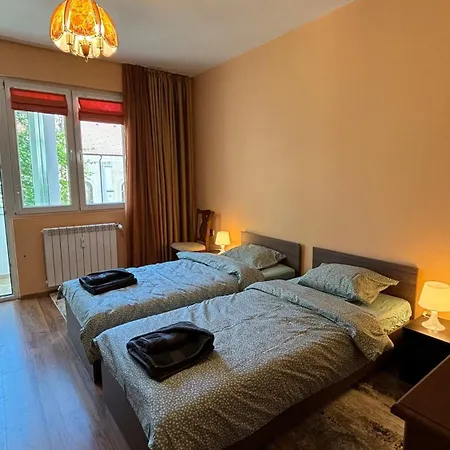 Quiet 2 Bedrooms Downtown Sofia